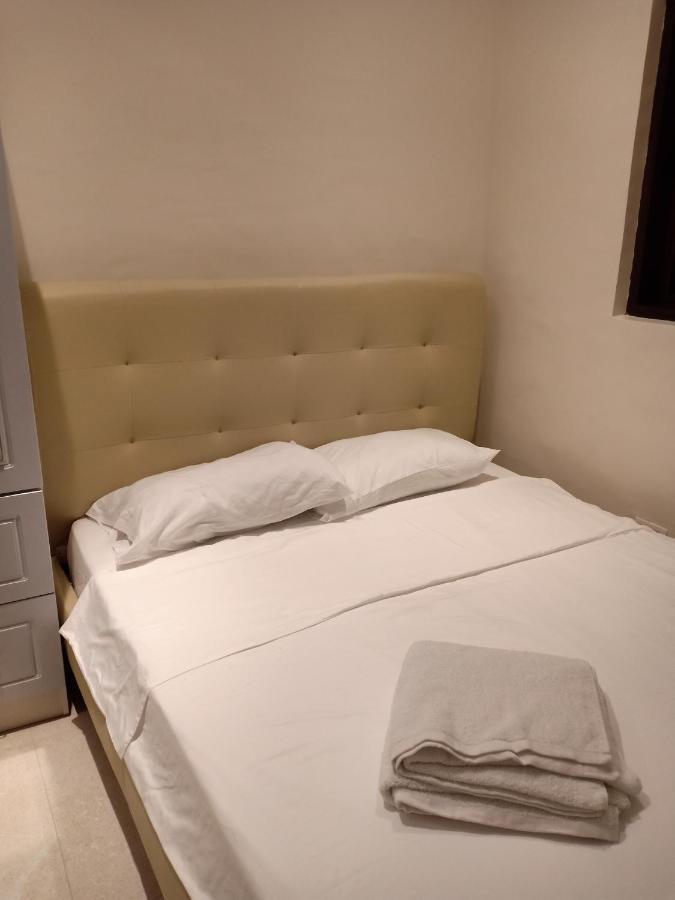 El Castillo Bed And Breakfast Angono Екстер'єр фото