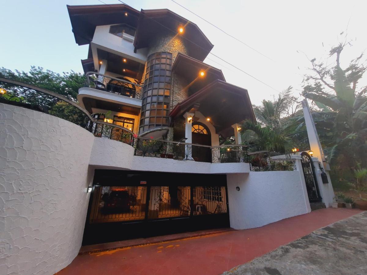 El Castillo Bed And Breakfast Angono Екстер'єр фото