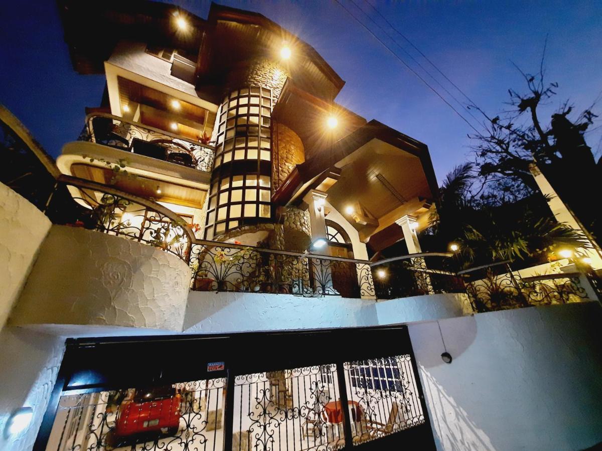 El Castillo Bed And Breakfast Angono Екстер'єр фото